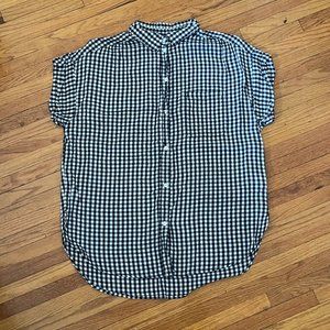 American Eagle Navy & White Gingham Short Sleeve Button Down